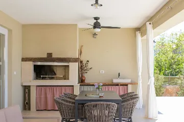 Klimno (Krk) Villa for 8 Guests with Heated Pool