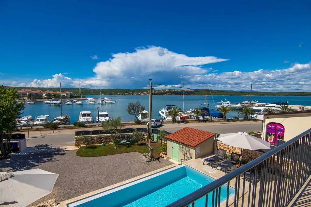 Klimno (Krk) Villa for 8 Guests with Heated Pool