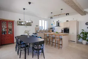 Klimno (Krk) Villa for 8 Guests with Heated Pool