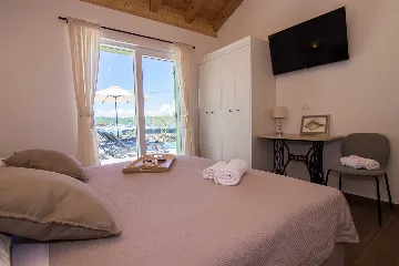 Klimno (Krk) Villa for 8 Guests with Heated Pool