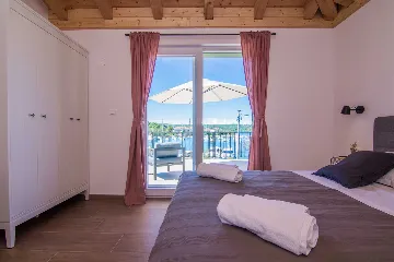 Klimno (Krk) Villa for 8 Guests with Heated Pool