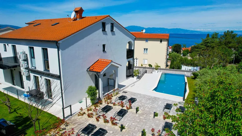 Zidarići (Krk) Apartment for 4 Guests
