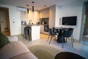 Zidarići (Krk) Apartment for 4 Guests