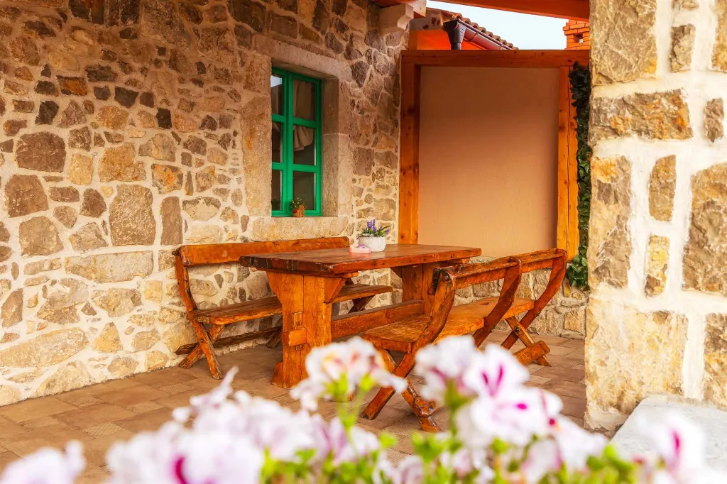 Villa with Private Pool and Sea View in Tribulje