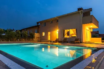 Villa with Private Pool and Sea View in Tribulje
