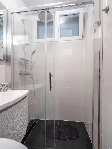 Malinska Villa for 5 Guests with Private Pool