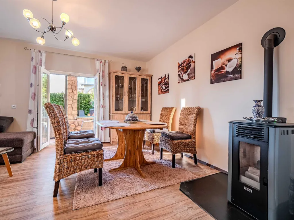 Malinska Villa for 5 Guests with Private Pool