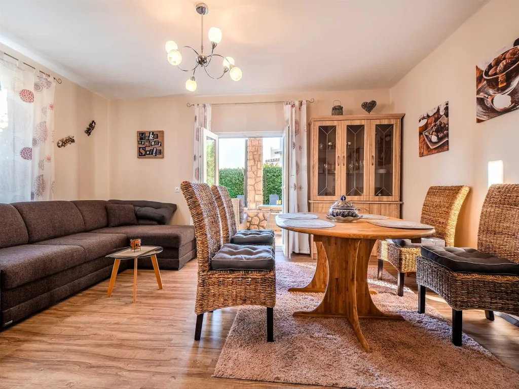 Malinska Villa for 5 Guests with Private Pool