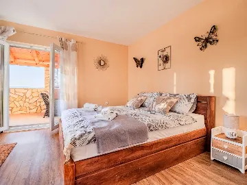 Malinska Villa for 5 Guests with Private Pool