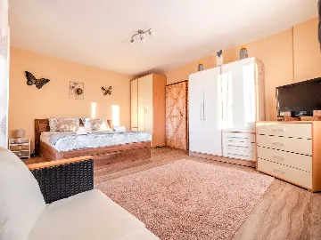 Malinska Villa for 5 Guests with Private Pool