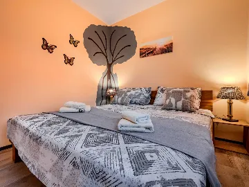 Malinska Villa for 5 Guests with Private Pool