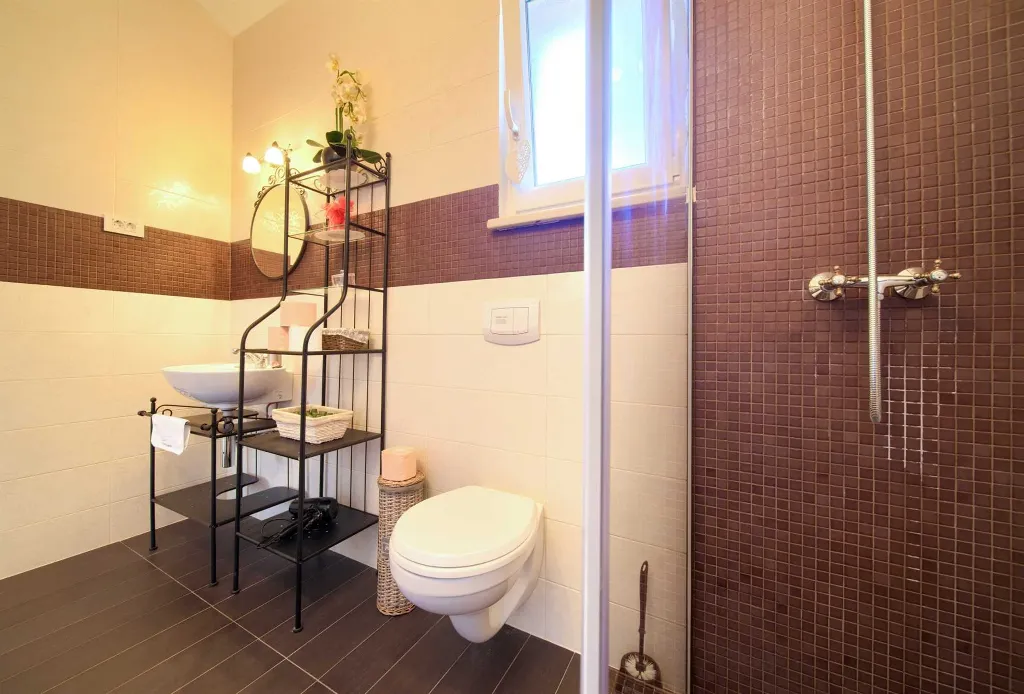 3-Bedroom Villa with Heated Private Pool in Porat