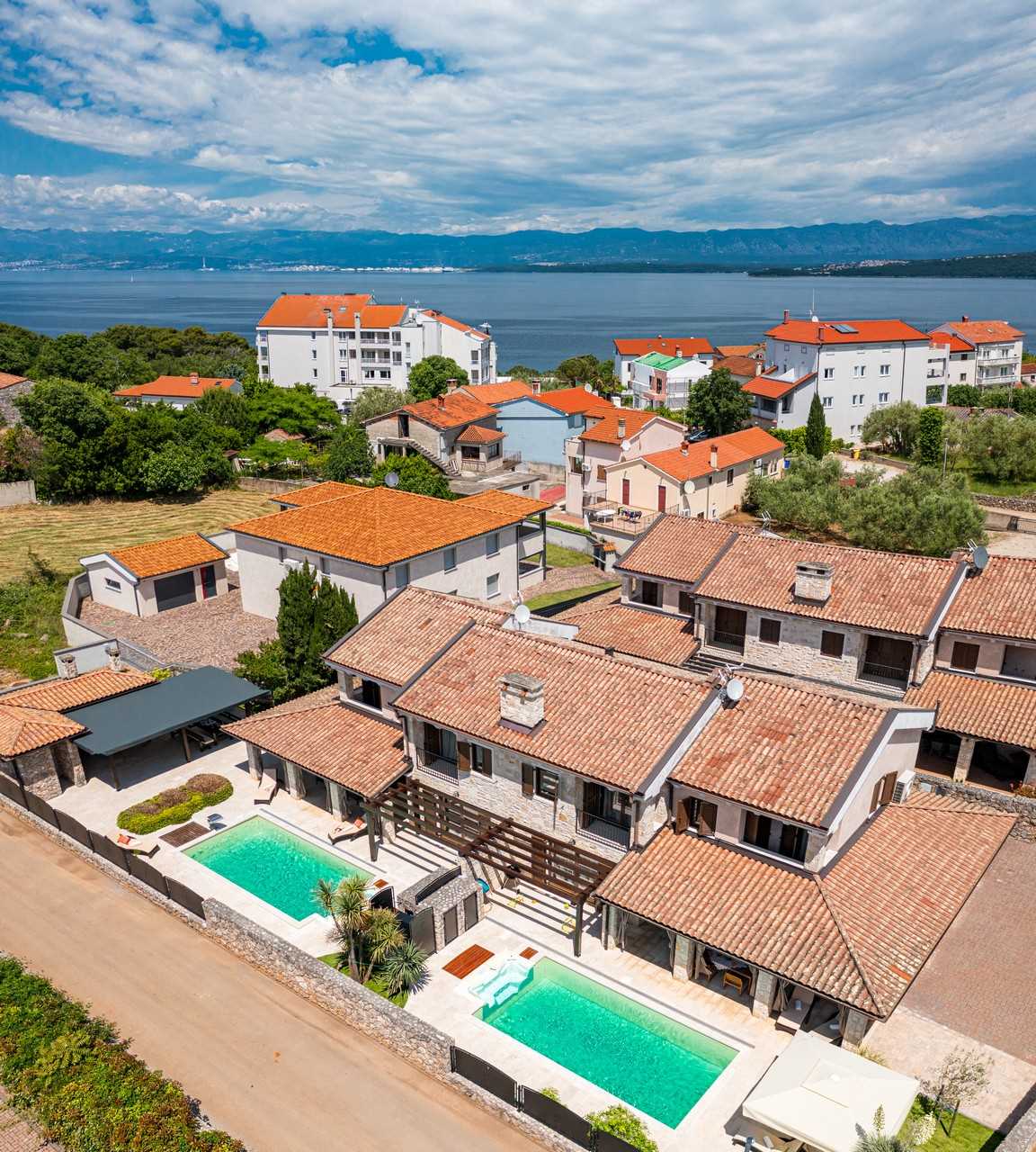 Villa Fina with Heated Private Pool close to the Beach