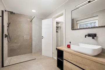 4-Bedroom Villa in Kras (Krk) for Up to 10