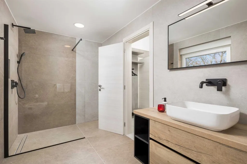 4-Bedroom Villa in Kras (Krk) for Up to 10