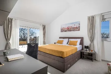 4-Bedroom Villa in Kras (Krk) for Up to 10