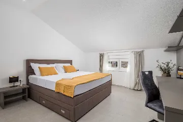 4-Bedroom Villa in Kras (Krk) for Up to 10