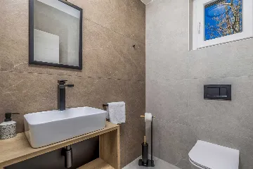 4-Bedroom Villa in Kras (Krk) for Up to 10