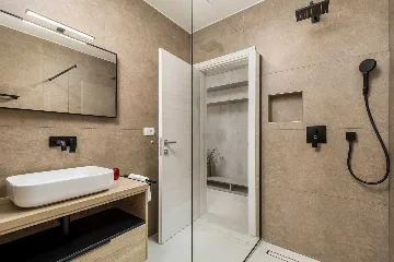 4-Bedroom Villa in Kras (Krk) for Up to 10