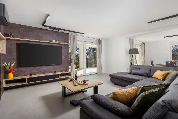 4-Bedroom Villa in Kras (Krk) for Up to 10