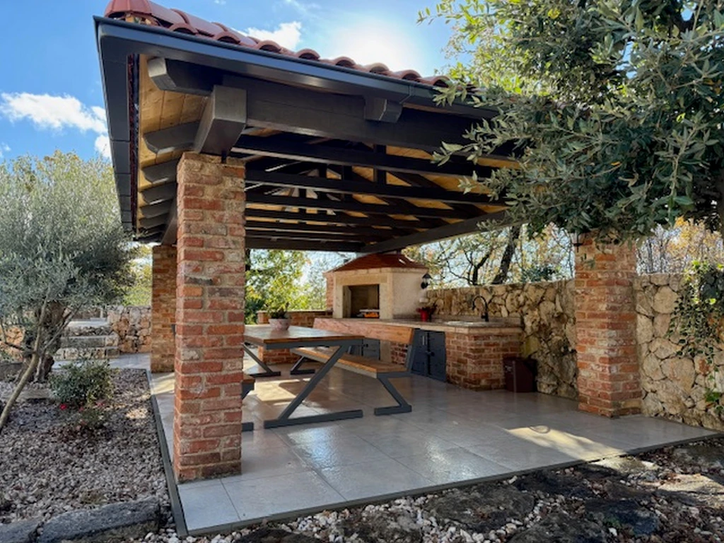 4-Bedroom Villa in Kras (Krk) for Up to 10