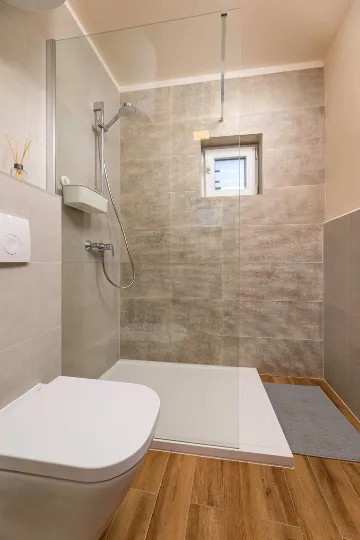 Two-Bedroom Villa with Pool in Rasopasno, Krk