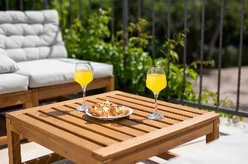 Two-Bedroom Villa with Pool in Rasopasno, Krk