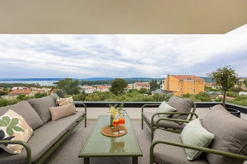 4-Bedroom Villa with Infinity Pool in Punat