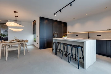 4-Bedroom Villa with Infinity Pool in Punat