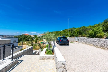 4-Bedroom Villa with Infinity Pool in Punat