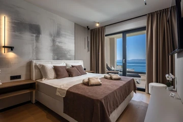 Seaside View Villa for 8 in Kostrena