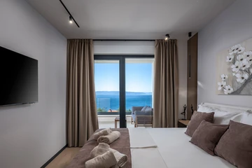 Seaside View Villa for 8 in Kostrena