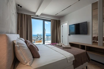 Seaside View Villa for 8 in Kostrena