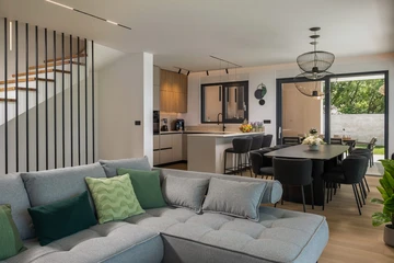 Seaside View Villa for 8 in Kostrena