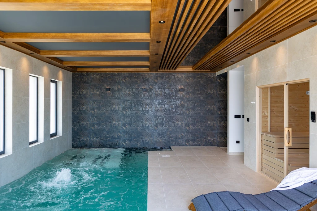 Seaside View Villa for 8 in Kostrena