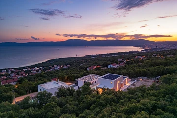 Seaside View Villa for 8 in Kostrena