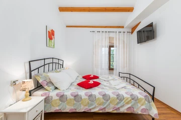 Family-Friendly Villa in Tinjan, Istria