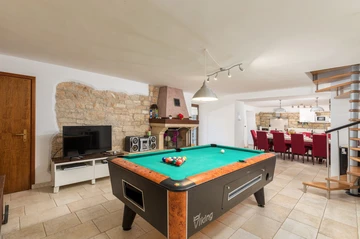 Family-Friendly Villa in Tinjan, Istria
