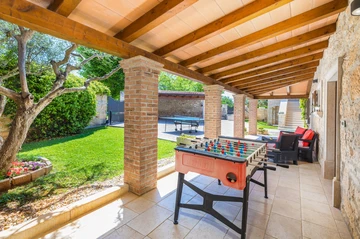 Family-Friendly Villa in Tinjan, Istria