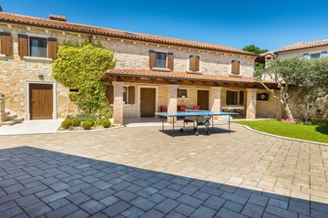 Family-Friendly Villa in Tinjan, Istria