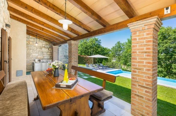 Family-Friendly Villa in Tinjan, Istria