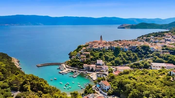 Seaside Family Villa in Vrbnik, Krk