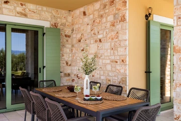 Seaside Family Villa in Vrbnik, Krk