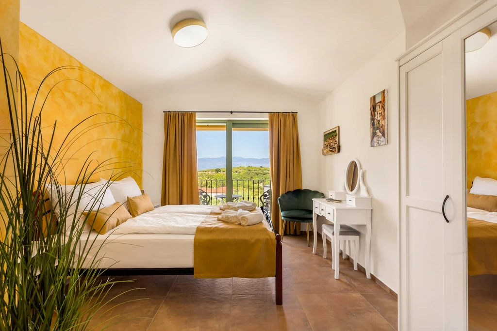 Seaside Family Villa in Vrbnik, Krk