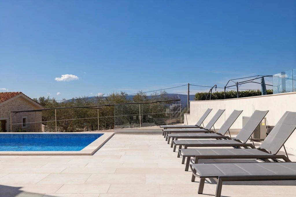 3-Bedroom Villa in Linardići (Krk) for 8 Guests