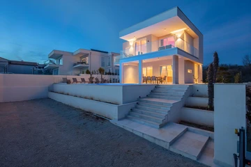 3-Bedroom Villa in Linardići (Krk) for 8 Guests