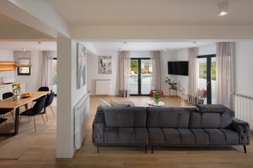 4-Bedroom Villa in Kostrčani, Istria