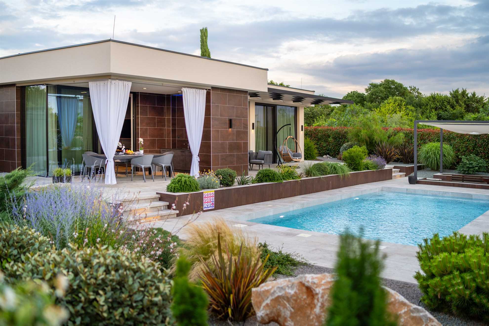 Villa Blumarine – Eine moderne Oase des Komforts mit privatem Pool