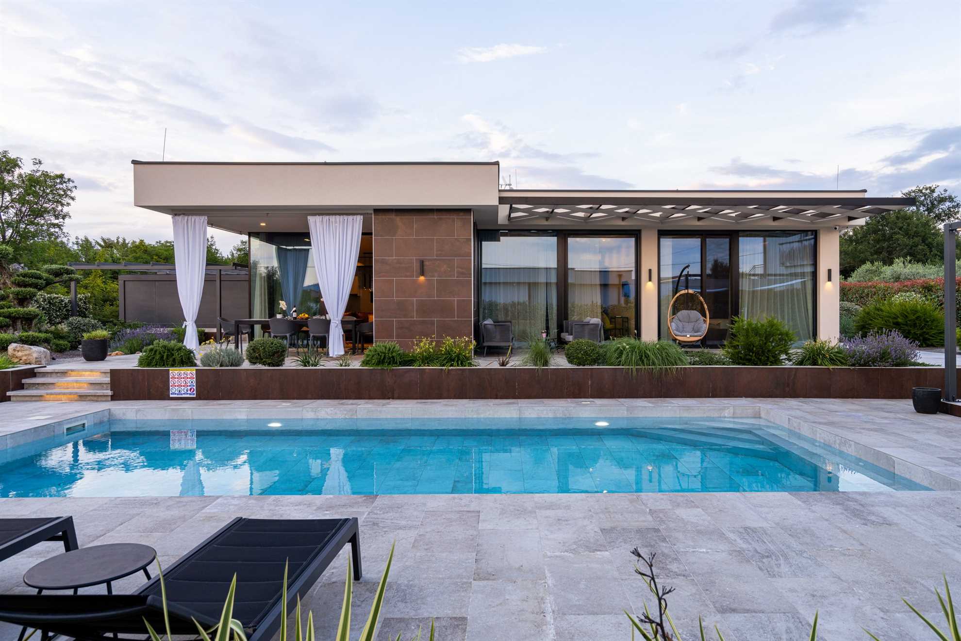 Villa Blumarine – Eine moderne Oase des Komforts mit privatem Pool