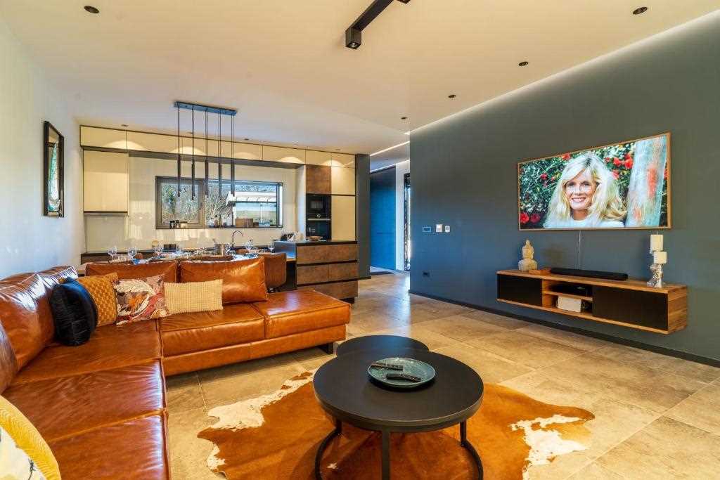 Villa Blumarine – Eine moderne Oase des Komforts mit privatem Pool